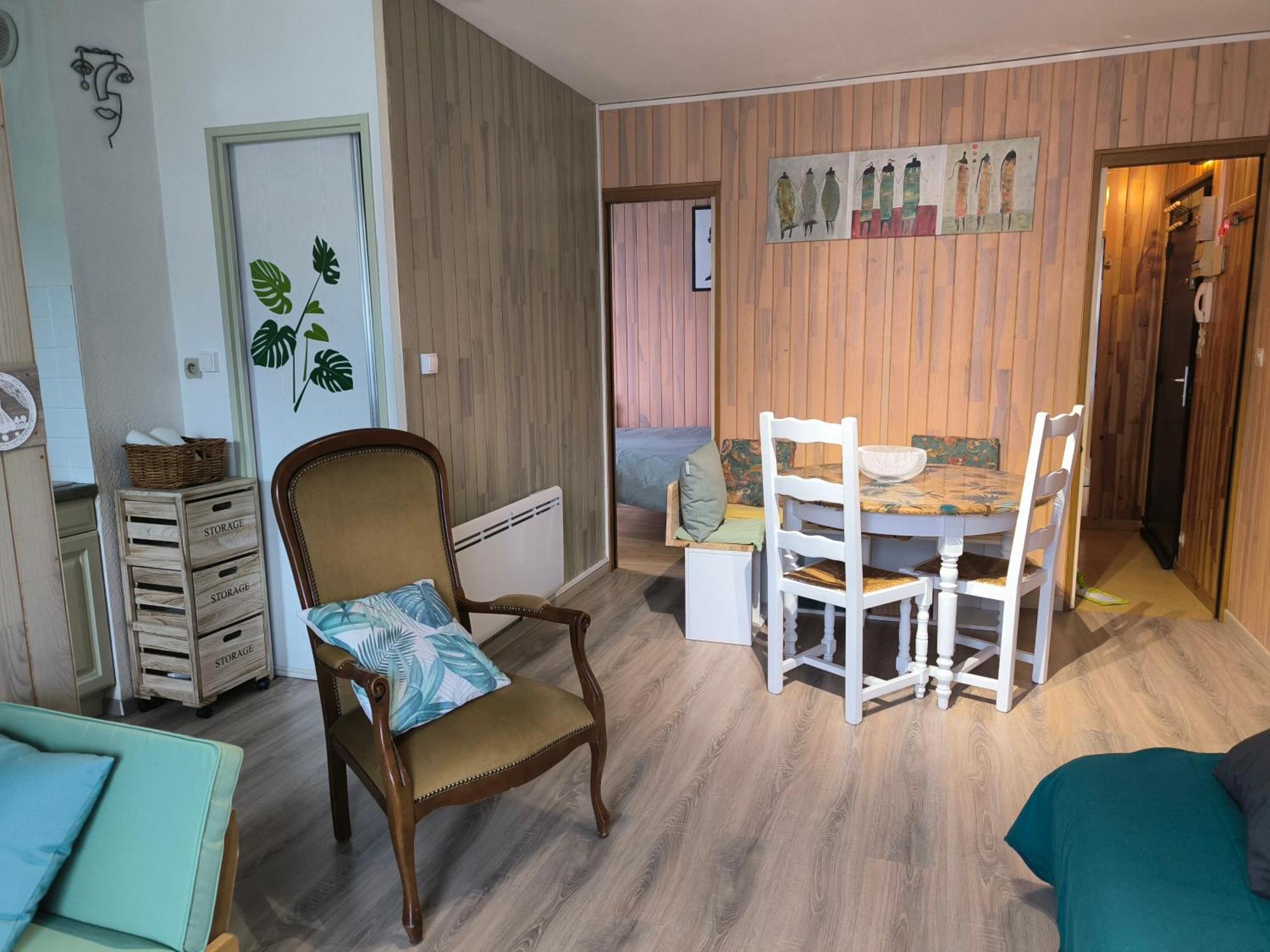 Appartement Vert Tendre Face A La Montagne Bagnères-de-Luchon エクステリア 写真